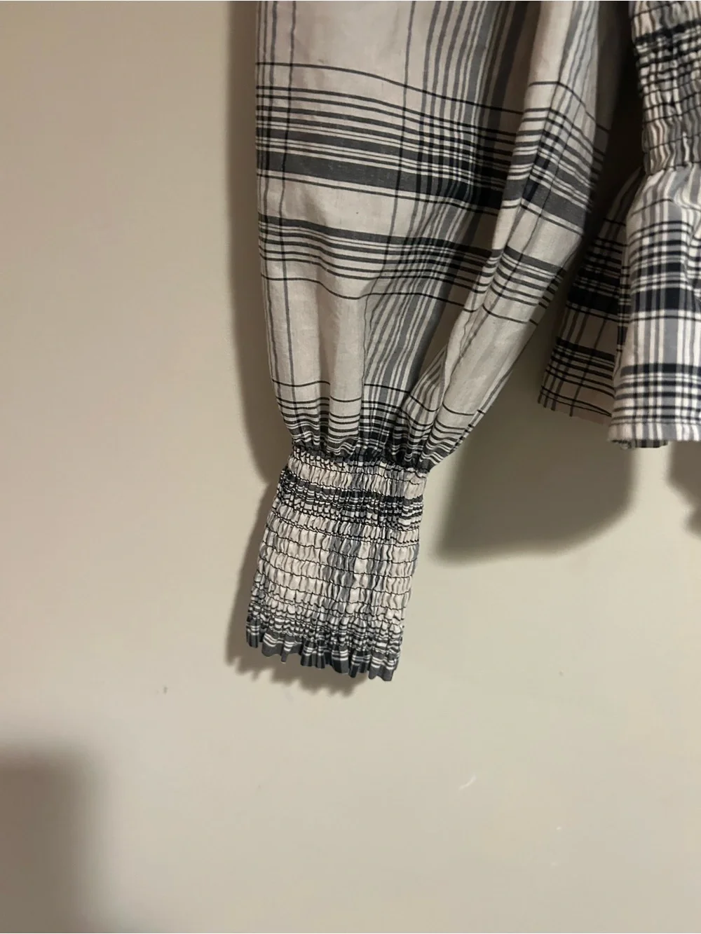 Zara Cream and Black Plaid Puff Sleeve Top Sz Med